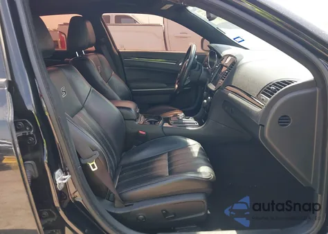 2022 Chrysler 300 S from USA, damaged, VIN 2C3CCABG9NH107592